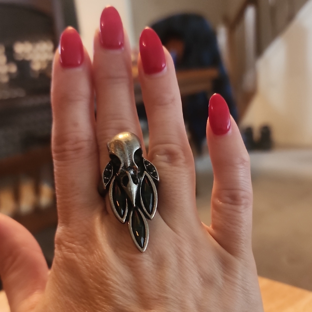 Martha Rotten sparrow skull cocktail ring adjustable